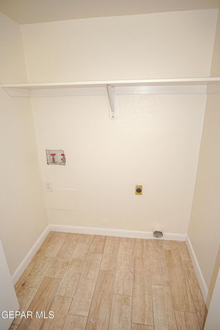 3425 Risner Place B, El Paso, TX 79936