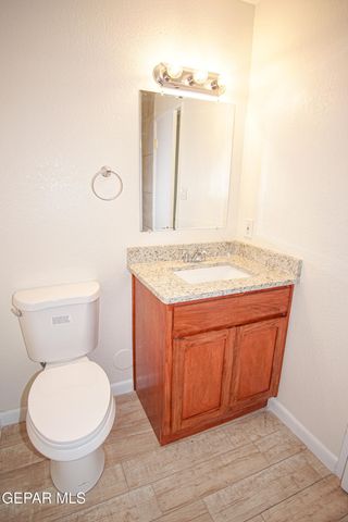 3425 Risner Place B, El Paso, TX 79936