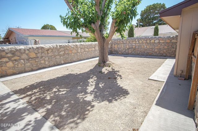 3425 Risner Place B, El Paso, TX 79936