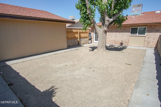 3425 Risner Place B, El Paso, TX 79936