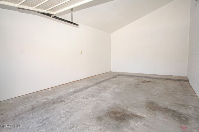 3425 Risner Place B, El Paso, TX 79936