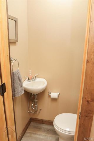 15785 Commander Drive, Dixon, MO 65459