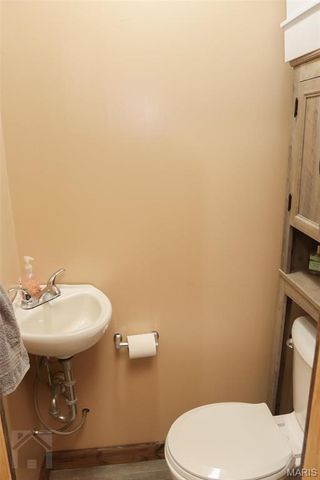 15785 Commander Drive, Dixon, MO 65459