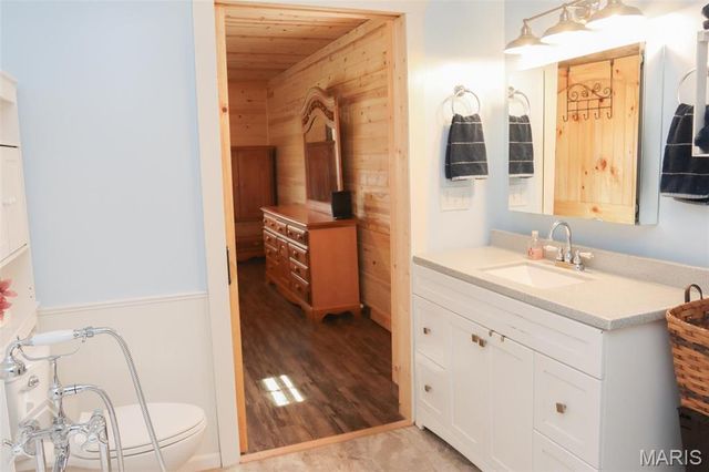 15785 Commander Drive, Dixon, MO 65459