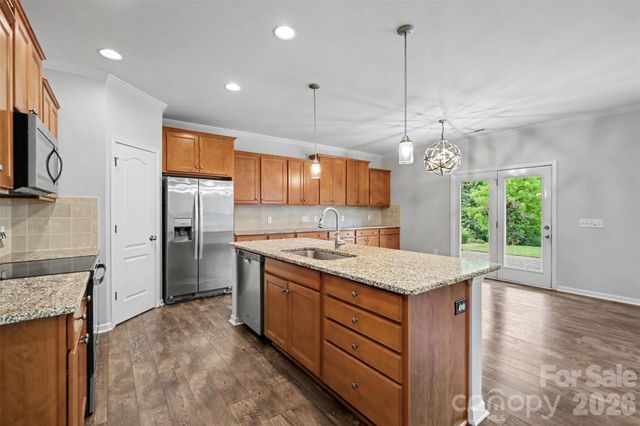 12826 Rusty Blackbird Way, Charlotte, NC 28278