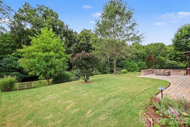 12826 Rusty Blackbird Way, Charlotte, NC 28278