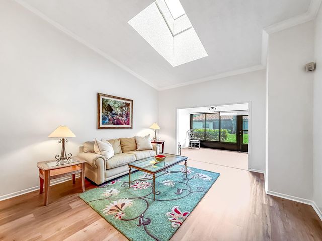 6367 Kings Gate Circle, Delray Beach, FL 33484