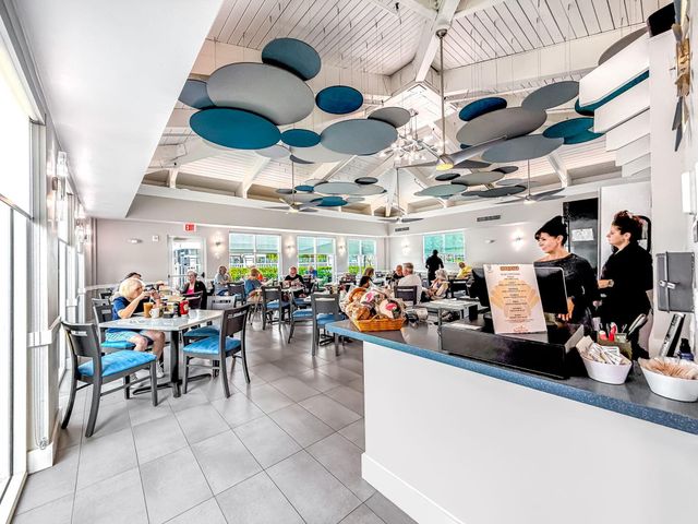 6367 Kings Gate Circle, Delray Beach, FL 33484