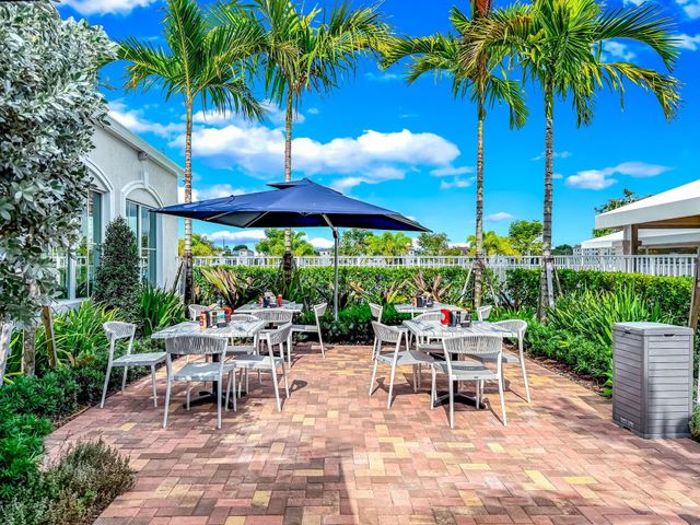 6367 Kings Gate Circle, Delray Beach, FL 33484