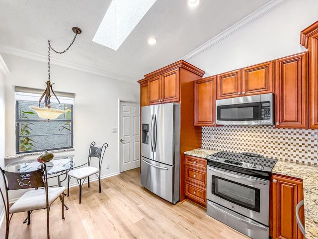 6367 Kings Gate Circle, Delray Beach, FL 33484