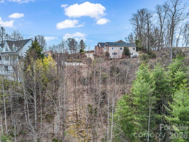 2325 Pommel Road 2325, Hendersonville, NC 28791