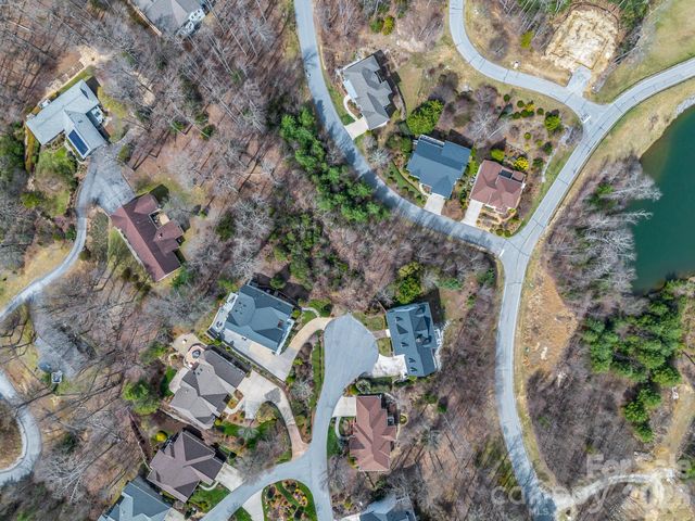 2325 Pommel Road 2325, Hendersonville, NC 28791
