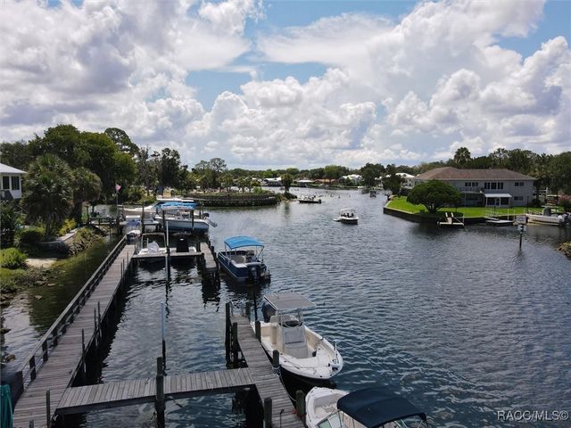 259 NW Bay Path Drive, Crystal River, FL 34428