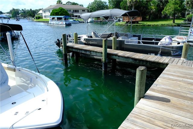 259 NW Bay Path Drive, Crystal River, FL 34428