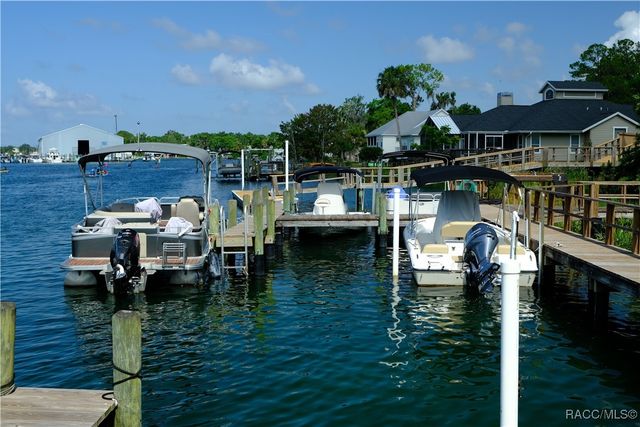 259 NW Bay Path Drive, Crystal River, FL 34428