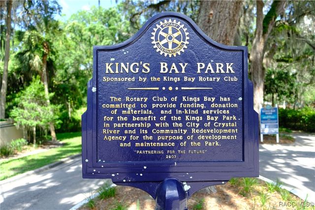 259 NW Bay Path Drive, Crystal River, FL 34428