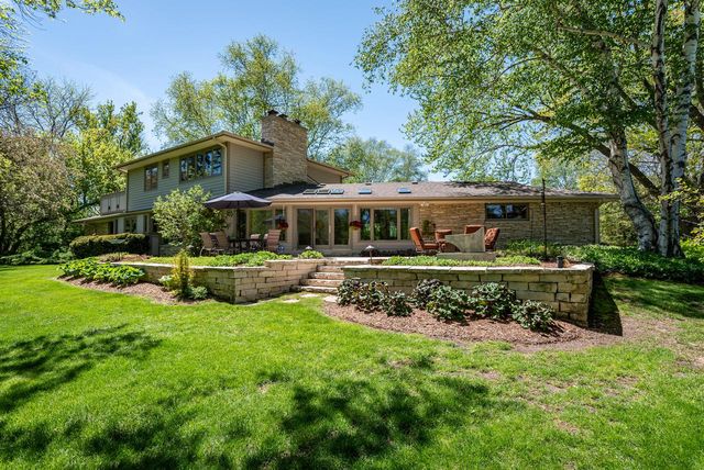 9740 N Riverside ROAD, Mequon, WI 53092