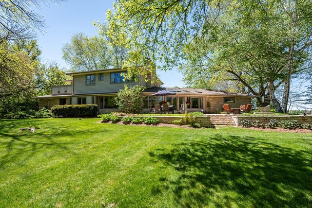 9740 N Riverside ROAD, Mequon, WI 53092