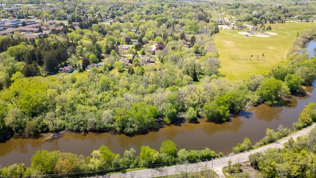 9740 N Riverside ROAD, Mequon, WI 53092