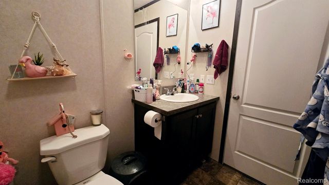 528 ELMWOOD Lane, Columbus Township, MI 48063