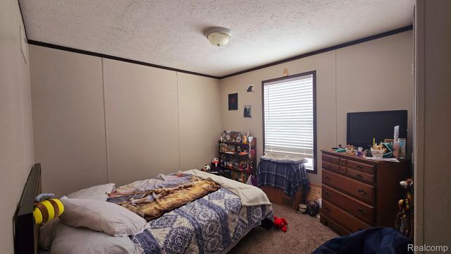 528 ELMWOOD Lane, Columbus Township, MI 48063