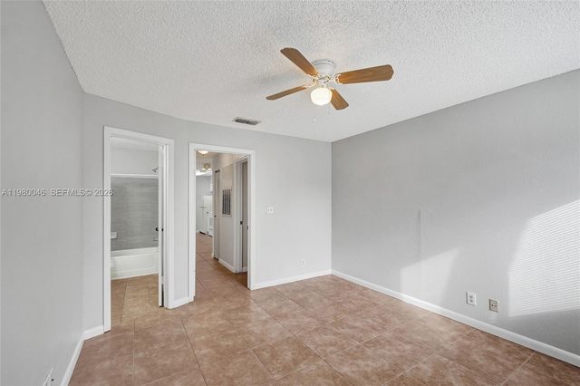 2846 S University Dr 4102, Davie, FL 33328