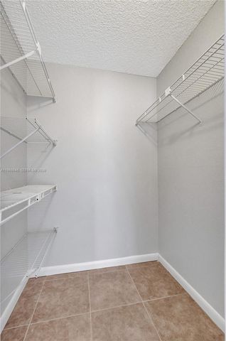 2846 S University Dr 4102, Davie, FL 33328