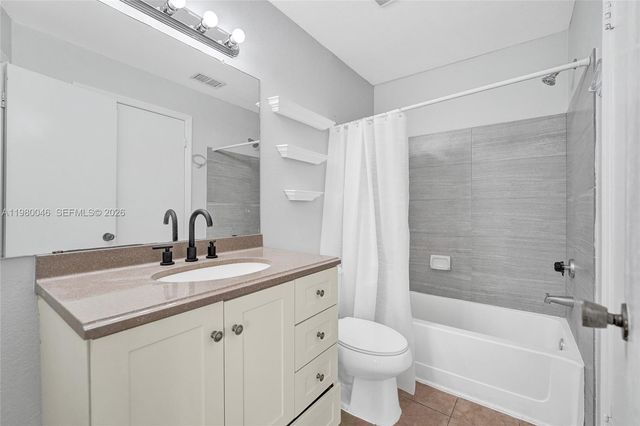 2846 S University Dr 4102, Davie, FL 33328