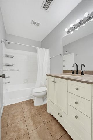 2846 S University Dr 4102, Davie, FL 33328