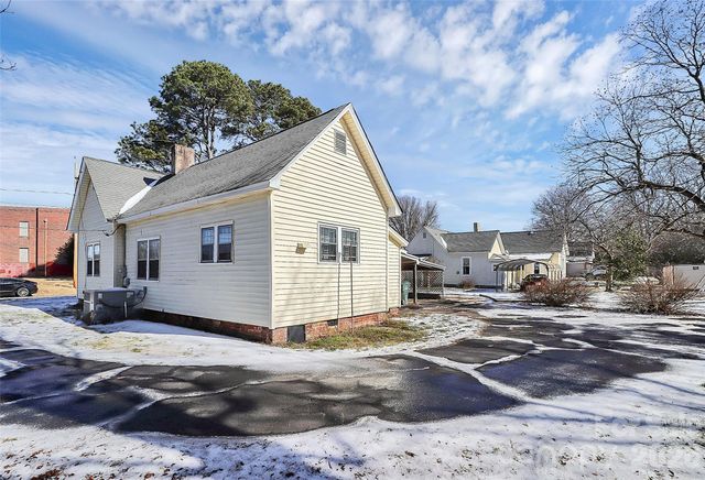 1609 School Avenue, Gastonia, NC 28052