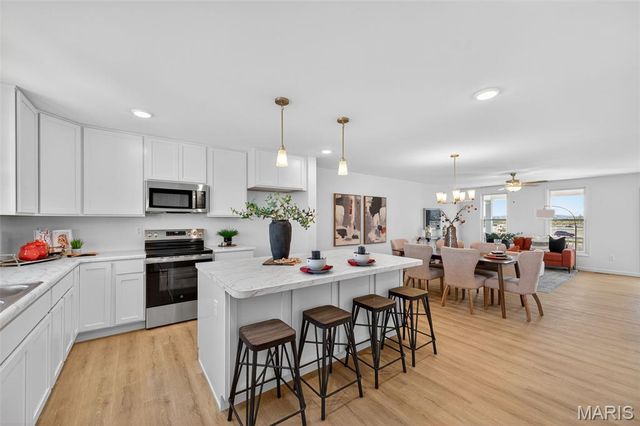 5026 Becks Landing Lane, St Charles, MO 63301