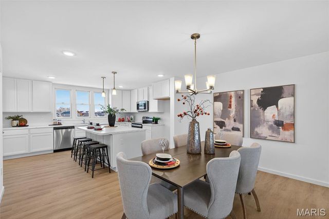 5026 Becks Landing Lane, St Charles, MO 63301