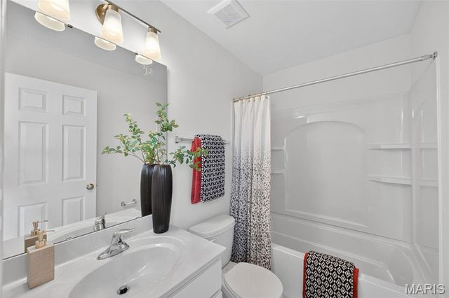 5026 Becks Landing Lane, St Charles, MO 63301