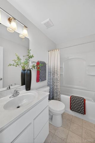 5026 Becks Landing Lane, St Charles, MO 63301