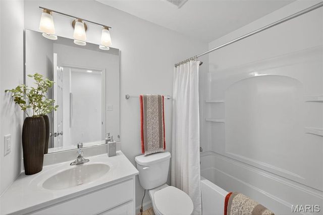 5026 Becks Landing Lane, St Charles, MO 63301