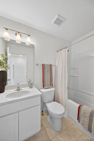 5026 Becks Landing Lane, St Charles, MO 63301