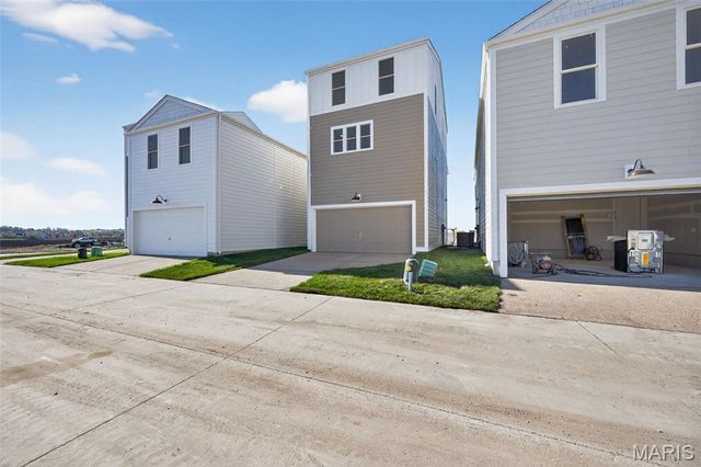 5026 Becks Landing Lane, St Charles, MO 63301