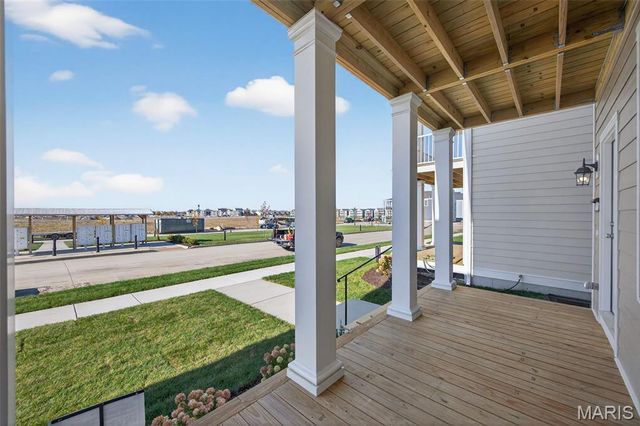 5026 Becks Landing Lane, St Charles, MO 63301