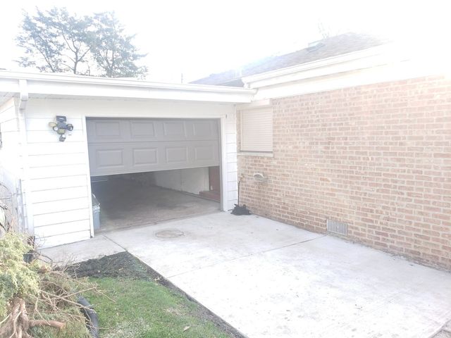 1429 Kasten Drive, Dolton, IL 60419