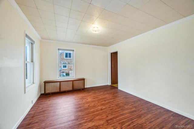 31 West Avenue, West Sayville, NY 11796