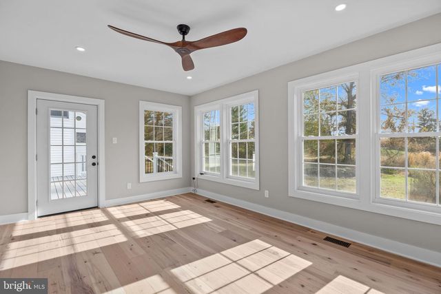 271 STOOPVILLE RD, Newtown, PA 18940