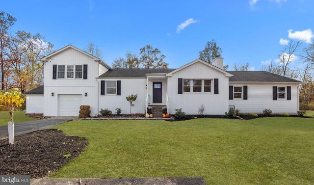 271 STOOPVILLE RD, Newtown, PA 18940