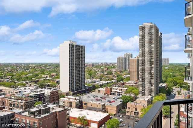 1560 N SANDBURG Terrace 2401, Chicago, IL 60610