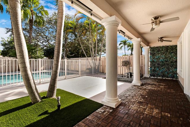 4517 NE 21st Avenue 4, Fort Lauderdale, FL 33308