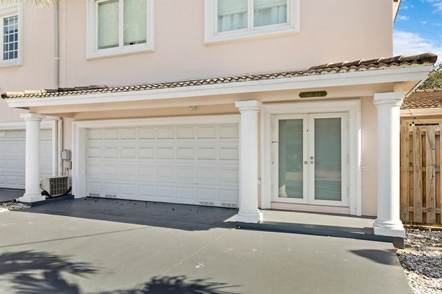 4517 NE 21st Avenue 4, Fort Lauderdale, FL 33308