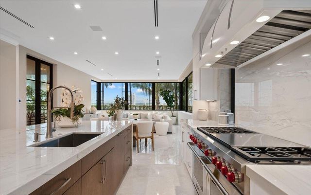 1260 N Lake Way, Palm Beach, FL 33480