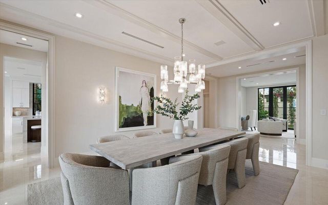 1260 N Lake Way, Palm Beach, FL 33480