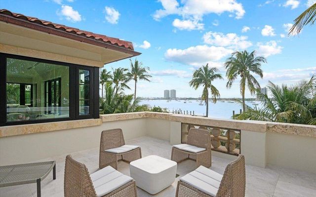 1260 N Lake Way, Palm Beach, FL 33480