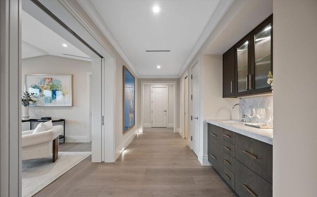 1260 N Lake Way, Palm Beach, FL 33480