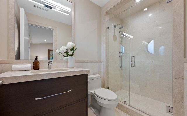 1260 N Lake Way, Palm Beach, FL 33480